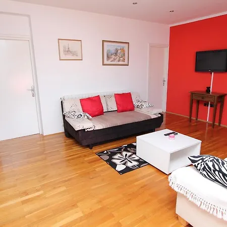 Апартаменты Suzana *