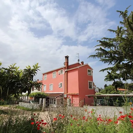 Suzana Apartmán *