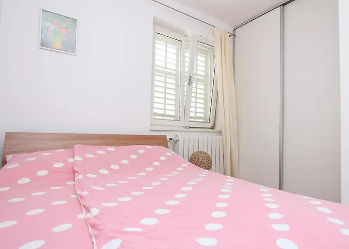 아파트 Suzana 로비니